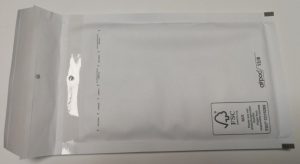 Vi använder nu dessa vadderade påsar för att skicka hållarna