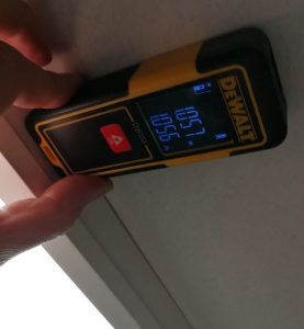 Enklare montering med avståndsmätare DW033 från Dewalt